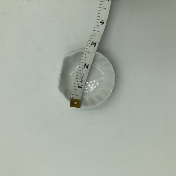 Sur la Table White Ceramic Shell Dish 4 Dipping Small Dishes - Picture 6 of 7